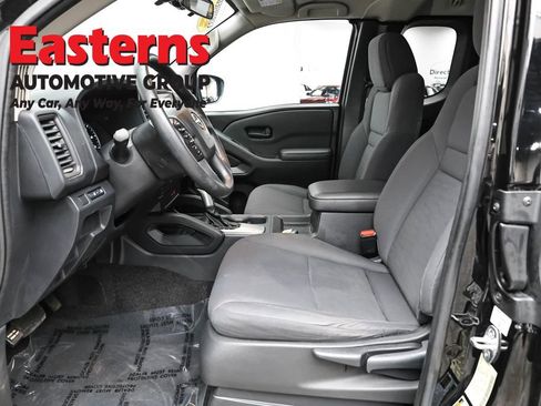Used 2022 Nissan Frontier S RWD image 14