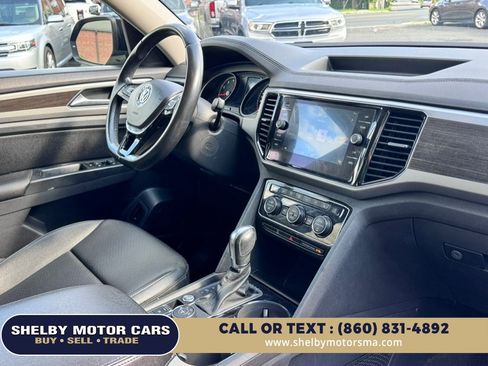 Used 2018 Volkswagen Atlas SEL AWD/4WD image 14