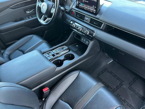 Certified 2025 Honda Pilot EX-L image 16