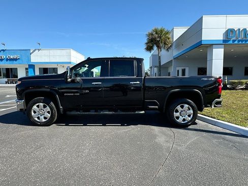 Certified 2022 Chevrolet Silverado 2500 LTZ w/ LTZ Convenience Package AWD/4WD image 8