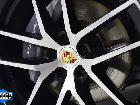 Used 2022 Porsche Macan image 16