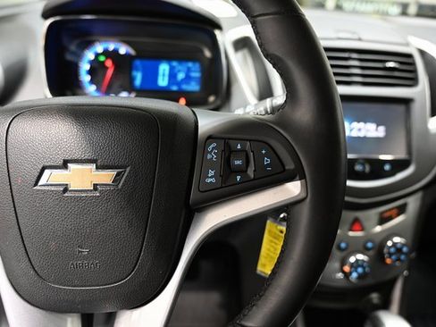 Used 2016 Chevrolet Trax LT w/ LT Convenience Package image 21