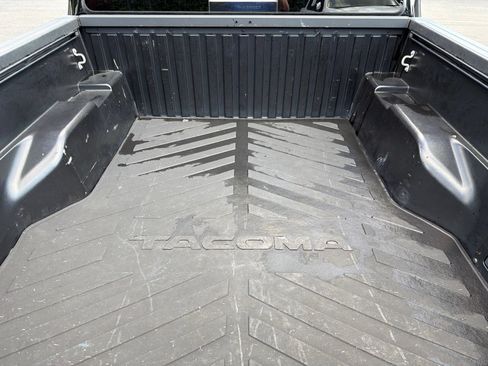 Used 2021 Toyota Tacoma TRD Pro AWD/4WD image 5