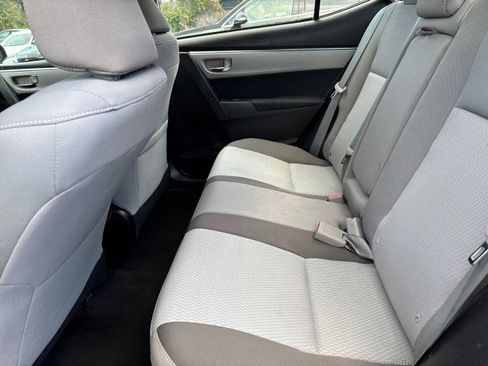 Used 2014 Toyota Corolla LE image 11