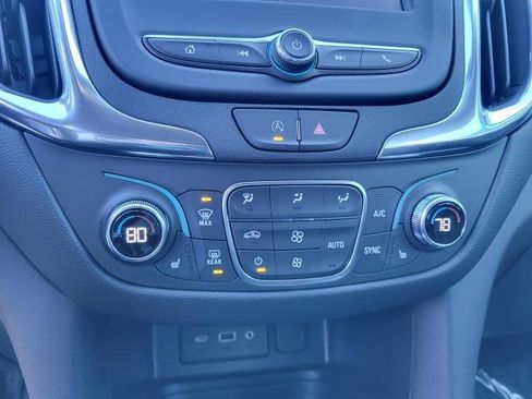 Used 2024 Chevrolet Equinox LT w/ LPO, Floor Liner Package image 19