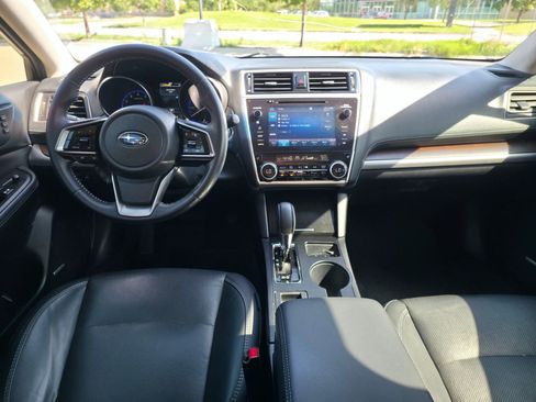 Used 2019 Subaru Outback 2.5i Limited AWD/4WD image 9