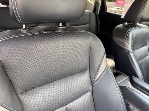 Used 2015 Nissan Murano SL w/ SL Technology Package FWD image 13