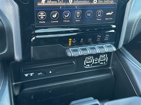 Used 2019 RAM 1500 Limited image 32