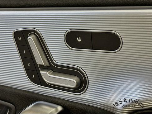 Used 2020 Mercedes-Benz CLA 250 image 26
