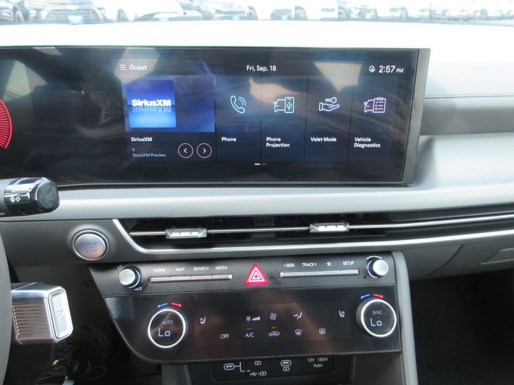 Used 2025 Hyundai Sonata SEL FWD image 28