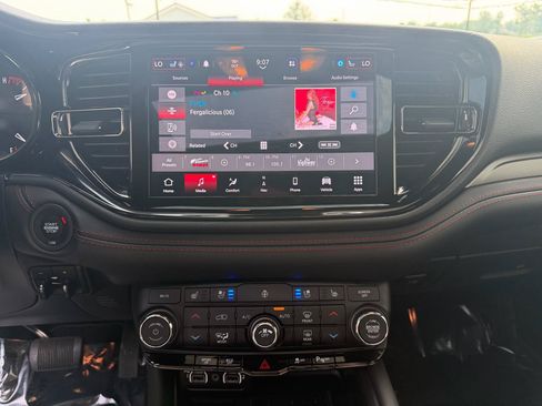 Used 2025 Dodge Durango R/T AWD/4WD image 35
