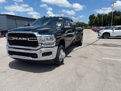 Used 2024 RAM 3500 Tradesman w/ Chrome Appearance Group AWD/4WD image 1