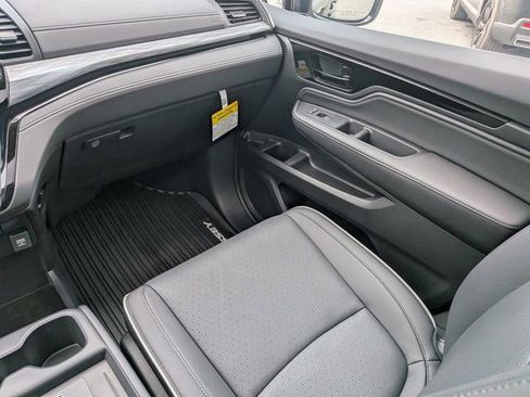 New 2026 Honda Odyssey Elite image 17