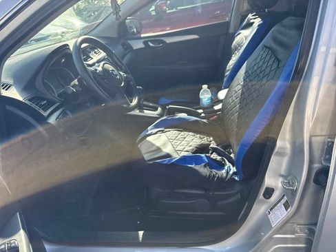Used 2019 Nissan Sentra S FWD image 5