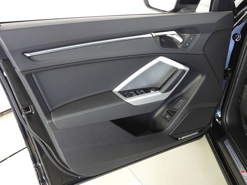 Used 2025 Audi Q3 2.0T Premium Plus w/ Premium Plus Package image 11