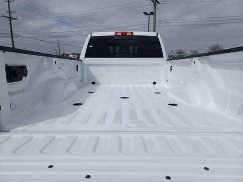 New 2026 RAM 2500 Big Horn AWD/4WD image 32
