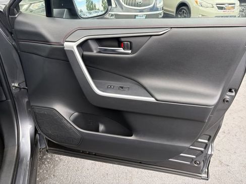 Used 2021 Toyota RAV4 XSE w/ Carpet Mat Package (TMS) AWD/4WD image 29