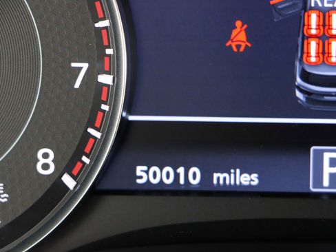 Used 2023 Nissan Armada SV image 17