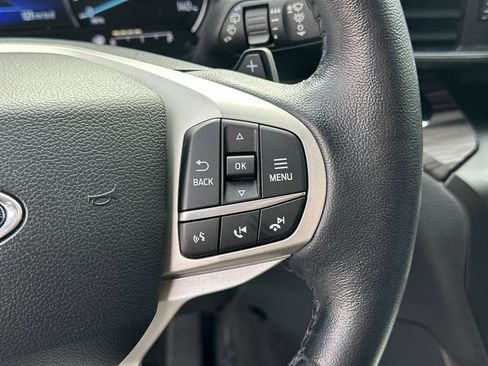 Used 2020 Ford Explorer Limited image 25