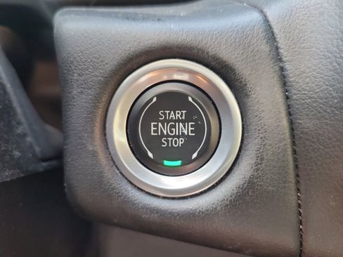 Used 2021 Chevrolet Suburban LS RWD image 26