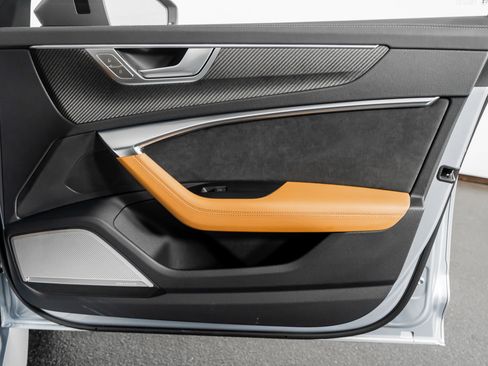 Used 2025 Audi RS 6 performance image 50