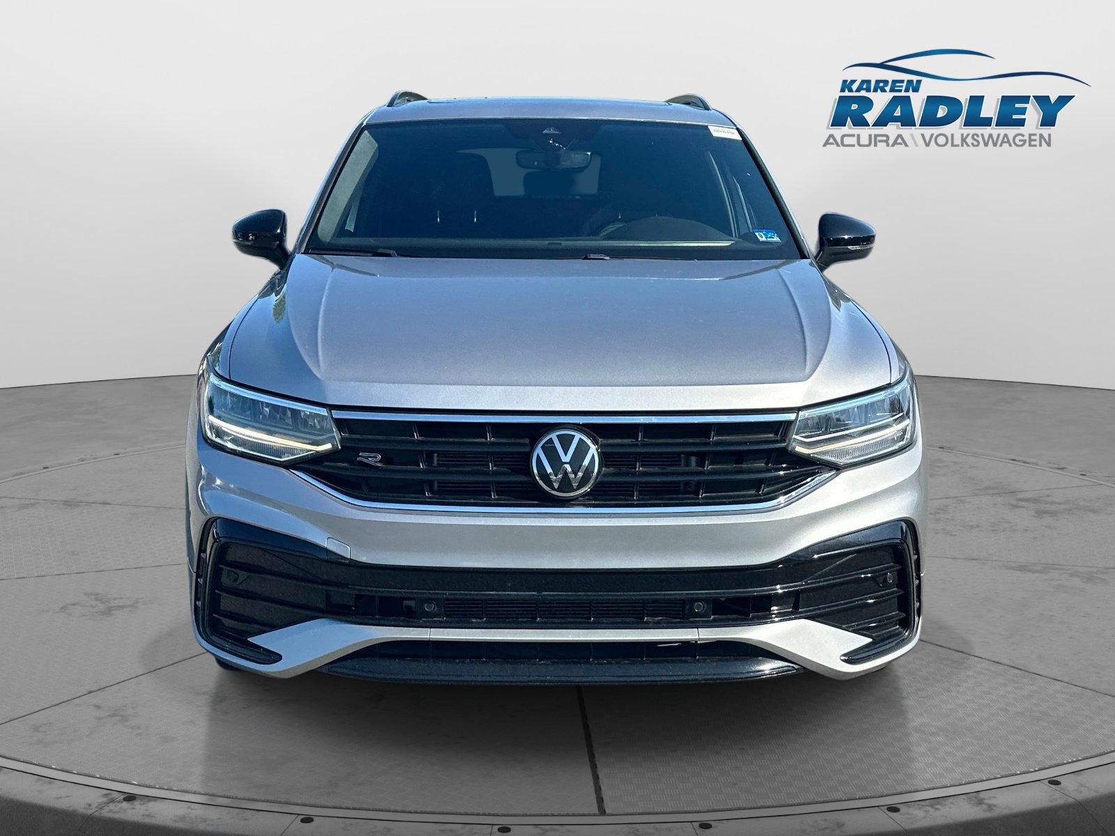 Certified 2023 Volkswagen Tiguan SE R-Line FWD image 6