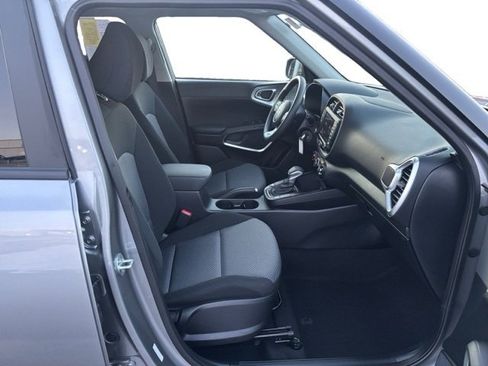 Certified 2023 Kia Soul LX w/ LX Technology Package image 11