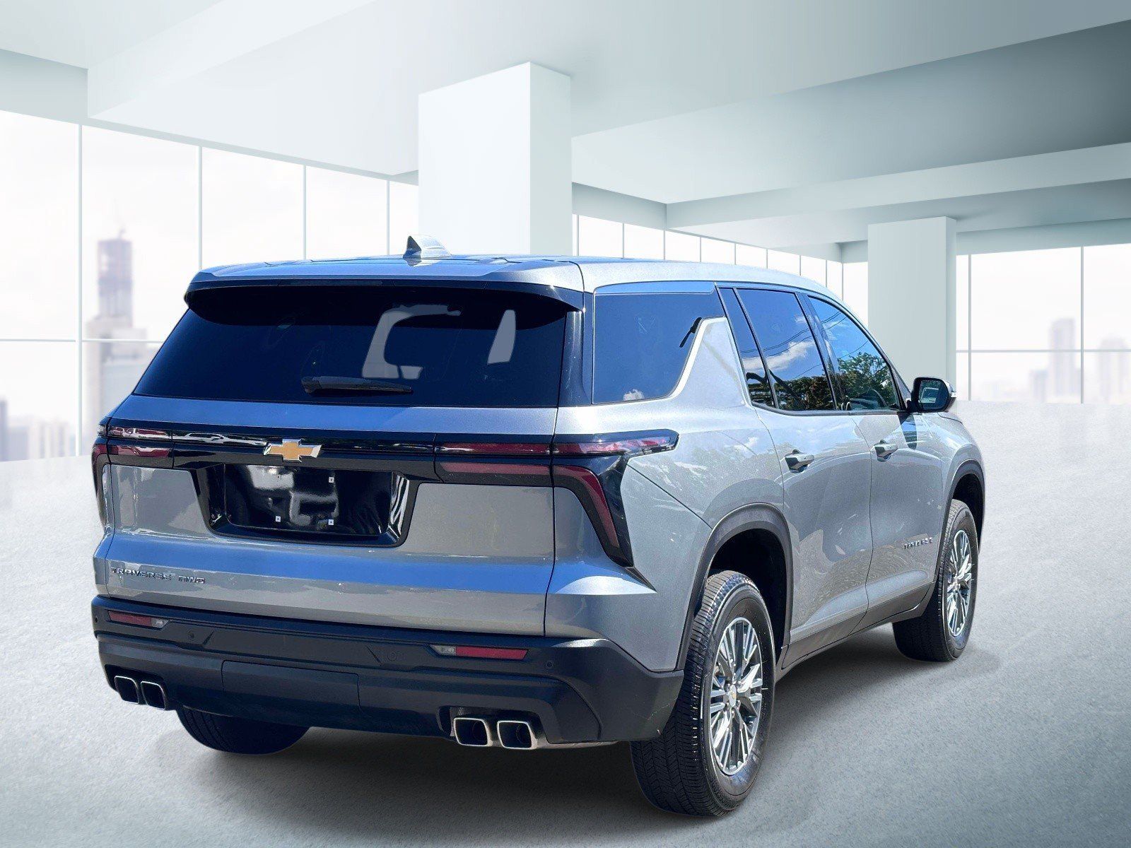 Used 2024 Chevrolet Traverse LS AWD/4WD image 4