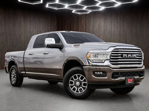 Used 2024 RAM 2500 Limited w/ Safety Group AWD/4WD image 1