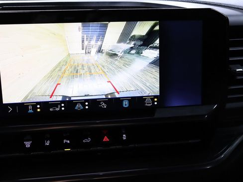 Used 2024 Chevrolet Silverado 2500 High Country w/ High Country Premium Package image 68