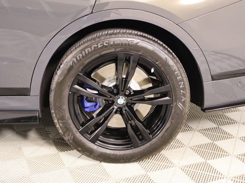 Used 2022 BMW X7 M50i AWD/4WD image 21