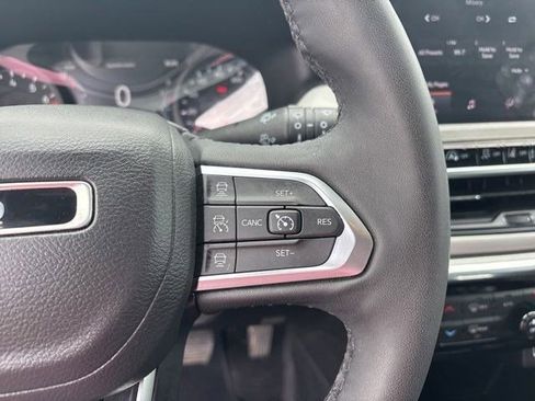 Used 2023 Jeep Compass Limited AWD/4WD image 18