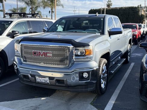 Used 2015 GMC Sierra 1500 SLT w/ SLT Crew Cab Value Package image 2