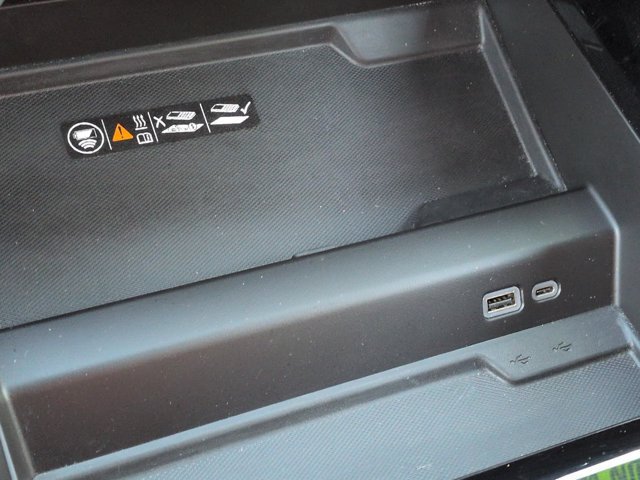 Used 2025 Chevrolet Tahoe LT RWD image 20