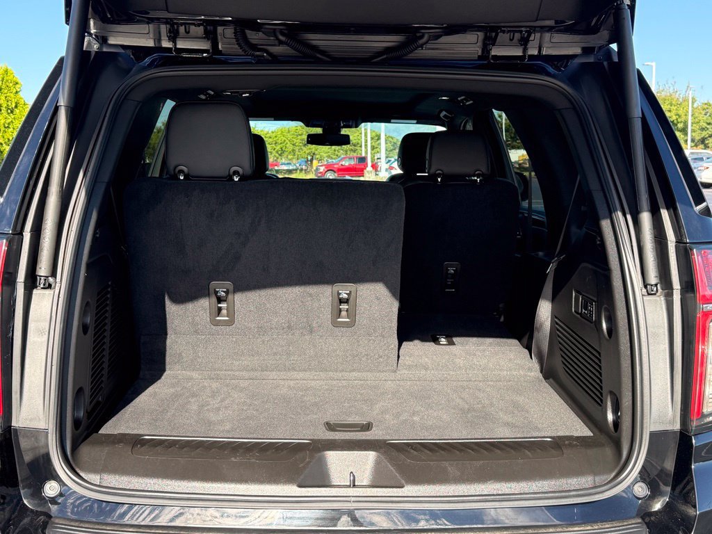 Used 2021 Chevrolet Tahoe LT w/ LT Signature Package RWD image 35
