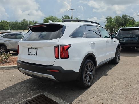 Certified 2023 Kia Sorento SX Prestige AWD/4WD image 8