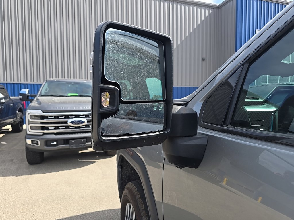 Used 2024 GMC Sierra 2500 Denali Ultimate AWD/4WD image 7