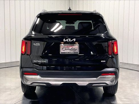 Used 2024 Kia Sorento S w/ Panoramic Sunroof Package AWD/4WD image 4