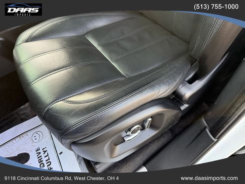 Used 2017 Land Rover Range Rover HSE AWD/4WD image 12