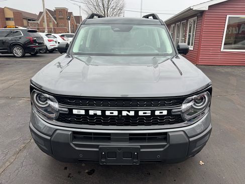 Used 2025 Ford Bronco Sport Outer Banks w/ Outer Banks Tech Package+ image 2