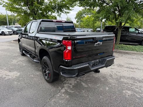 Used 2025 Chevrolet Silverado 1500 RST w/ Redline Edition AWD/4WD image 3