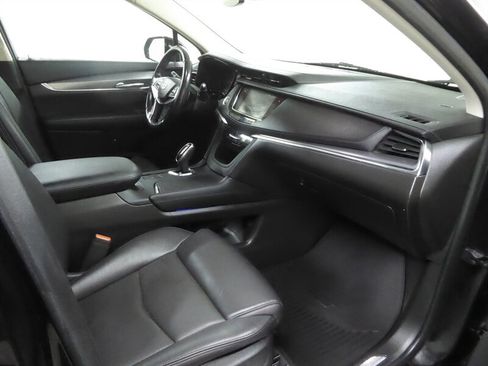 Used 2019 Cadillac XT5 Luxury FWD image 21