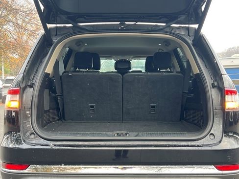 Used 2021 Lincoln Aviator Standard Sport Utility image 17