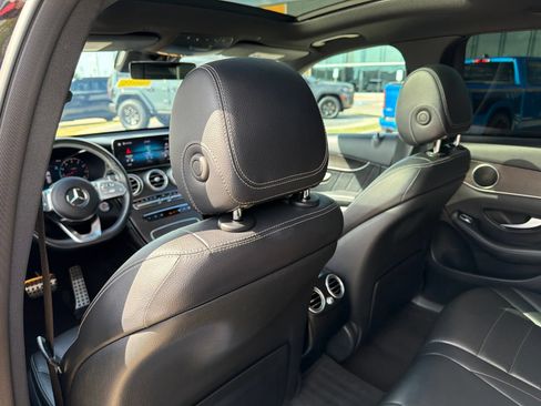 Used 2022 Mercedes-Benz GLC 300 image 17