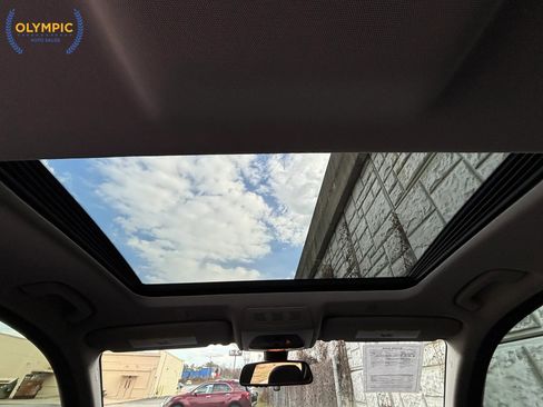 Used 2016 BMW 528i Sedan image 38