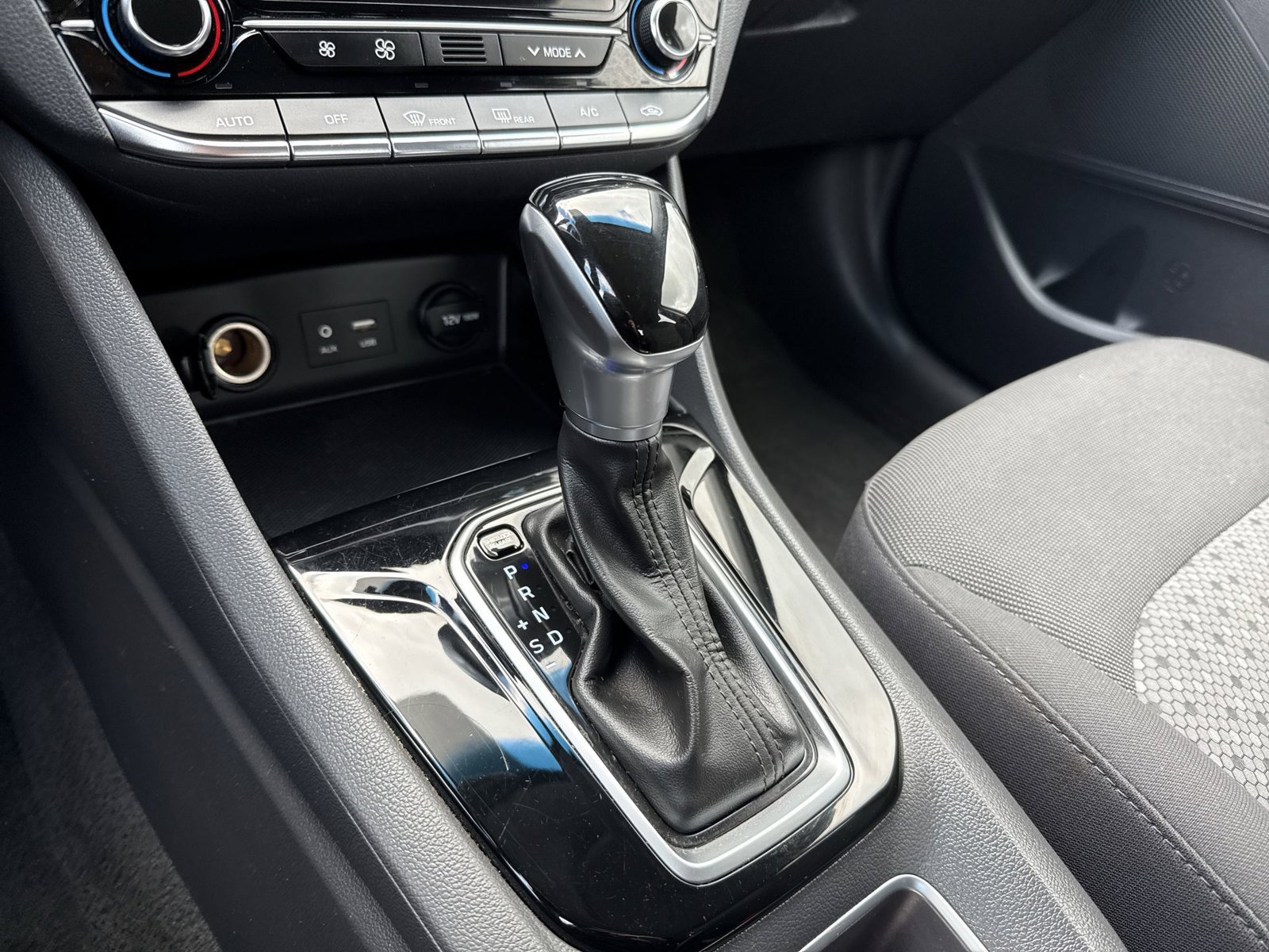 Used 2019 Hyundai Ioniq Blue FWD image 20