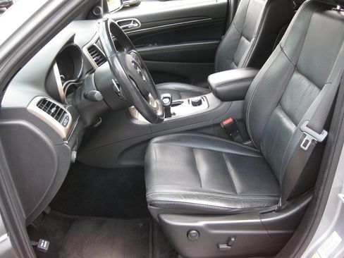 Used 2015 Jeep Grand Cherokee Limited AWD/4WD image 13
