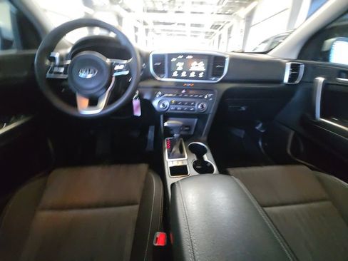 Used 2021 Kia Sportage LX AWD/4WD image 21