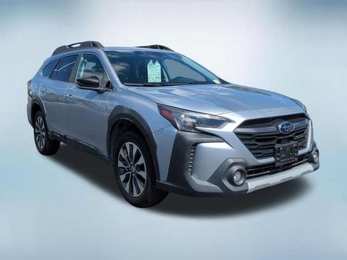 Used 2024 Subaru Outback Limited AWD/4WD image 9