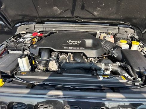 Used 2021 Jeep Wrangler Unlimited Sport AWD/4WD image 22